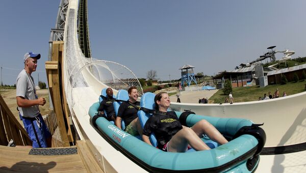 Водяная горка Verruckt в аквапарке Schlitterbahn в городе Канзас-Сити. Архивное фото Водяная горка Verruckt в аквапарке Schlitterbahn в городе Канзас-Сити. Архивное фото
