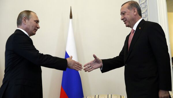 Президент России Владимир Путин и президент Турции Реджеп Тайип Эрдоган во время встречи в Санкт-Петербурге. 9 августа 2016 Президент России Владимир Путин и президент Турции Реджеп Тайип Эрдоган во время встречи в Санкт-Петербурге. 9 августа 2016