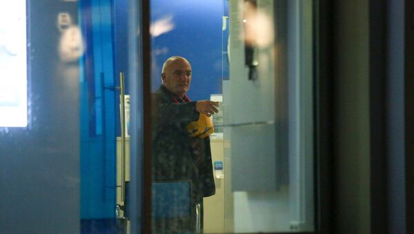 Мужчина, захвативший отделение банка на ул. Большая Никитская. Архивное фото Мужчина, захвативший отделение банка на ул. Большая Никитская. Архивное фото