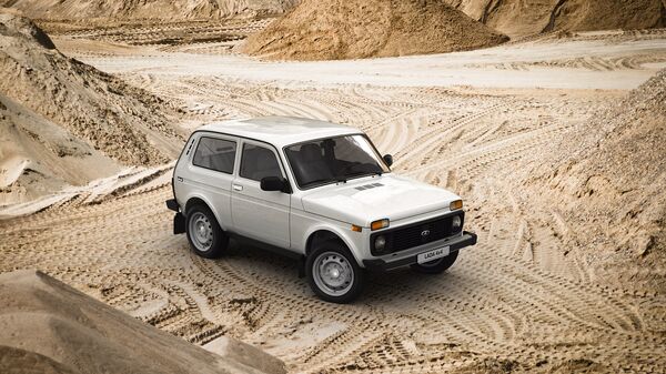 Автомобиль Lada 4x4. Архивное фото Автомобиль Lada 4x4. Архивное фото