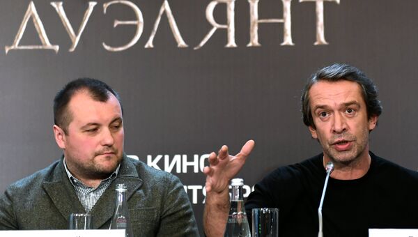 Актер Владимир Машков и режиссер Алексей Мизгирев на пресс-конференции перед премьерой фильма Дуэлянт. Архивное фото Актер Владимир Машков и режиссер Алексей Мизгирев на пресс-конференции перед премьерой фильма Дуэлянт. Архивное фото