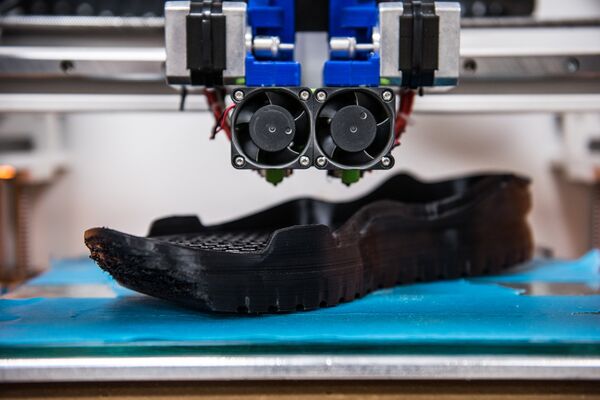 МИСиС распечатал на 3D-принтере кроссовки с охлаждаемой подошвой МИСиС распечатал на 3D-принтере кроссовки с охлаждаемой подошвой