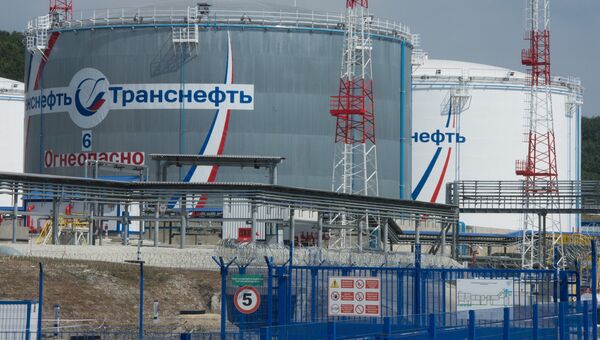 На территории нефтеперевалочного комплекса Шесхарис АО Черномортранснефть в Новороссийске. Архивное фото На территории нефтеперевалочного комплекса Шесхарис АО Черномортранснефть в Новороссийске. Архивное фото