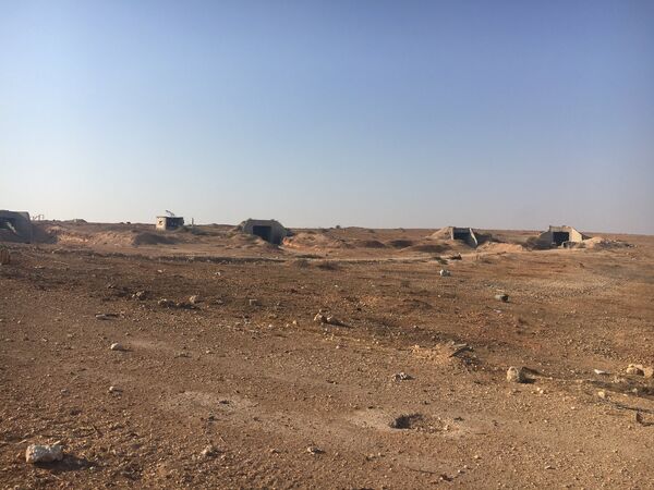 Освобожденная территория воинской части ПВО Сирии на юге алеппо Освобожденная территория воинской части ПВО Сирии на юге алеппо