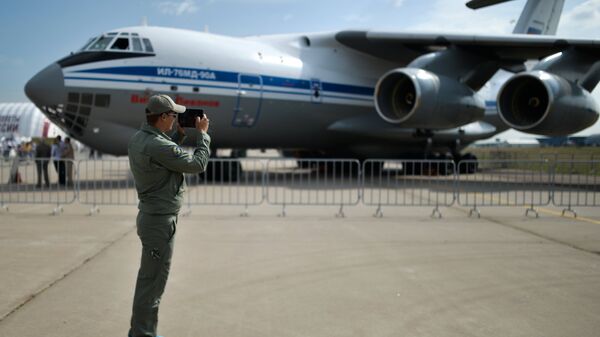 Самолет Ил-76МД-90А Самолет Ил-76МД-90А