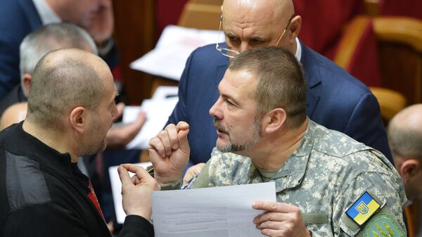Народный депутат Борислав Береза и народный депутат от фракции Народный фронт Юрий Береза на заседании Верховной рады Украины Народный депутат Борислав Береза и народный депутат от фракции Народный фронт Юрий Береза на заседании Верховной рады Украины