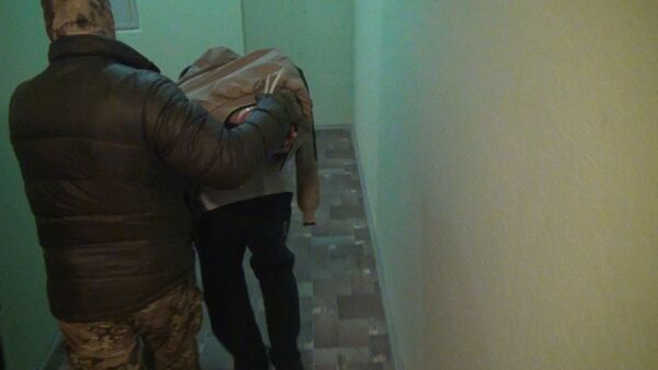 Кадры задержания подозреваемых в подготовке терактов в Москве и Петербурге Кадры задержания подозреваемых в подготовке терактов в Москве и Петербурге
