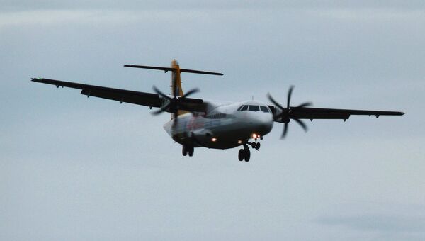 Самолет ATR 42. Архивное фото Самолет ATR 42. Архивное фото