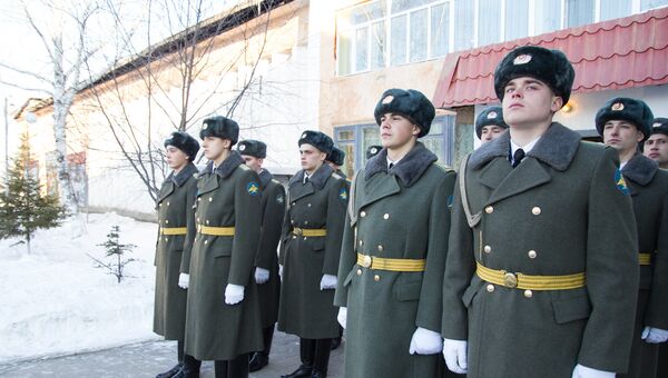 На церемонии прощания с погибшими в Сирии медсестрами в войсковой части Биробиджана На церемонии прощания с погибшими в Сирии медсестрами в войсковой части Биробиджана