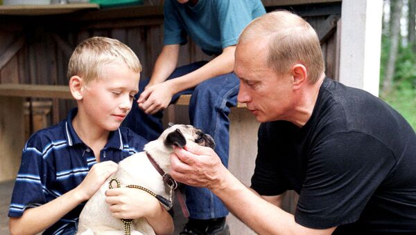 Владимир Путин в деревне Верхние Мондроги Владимир Путин в деревне Верхние Мондроги