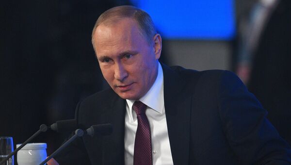 Президент РФ Владимир Путин на двенадцатой большой ежегодной пресс-конференции в Центре международной торговли на Красной Пресне. 23 декабря 2016 Президент РФ Владимир Путин на двенадцатой большой ежегодной пресс-конференции в Центре международной торговли на Красной Пресне. 23 декабря 2016
