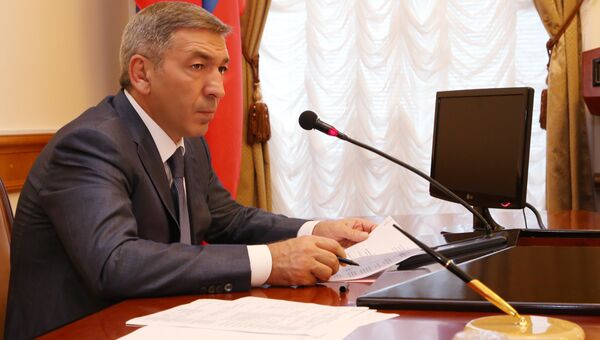 Глава правительства республики Дагестан Абдусамад Гамидов. Архивное фото Глава правительства республики Дагестан Абдусамад Гамидов. Архивное фото
