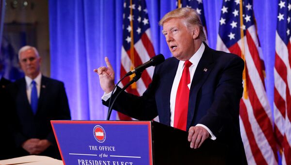 Избранный президент США Дональд Трамп во время первой официальной пресс-конференции в Нью-Йорке Избранный президент США Дональд Трамп во время первой официальной пресс-конференции в Нью-Йорке