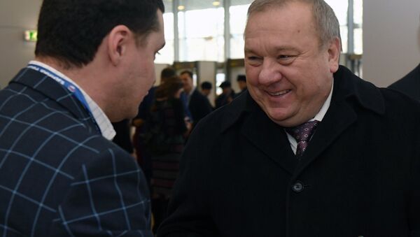 Председатель комитета Государственной Думы РФ по обороне Владимир Шаманов перед началом XVI съезда партии Единая Россия в Москве Председатель комитета Государственной Думы РФ по обороне Владимир Шаманов перед началом XVI съезда партии Единая Россия в Москве