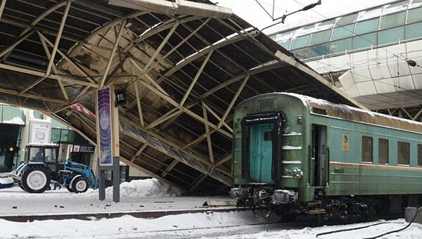 Na Vokzale V Astane Ruhnul Metallicheskij Naves Ria Novosti 25 01 2017