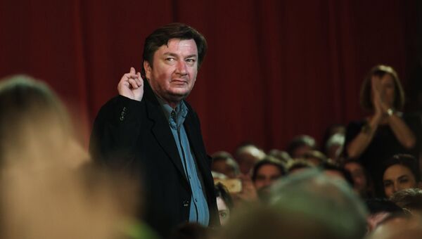 Режиссер Аки Каурисмяки в зале во время церемонии награждения 67-го Берлинского международного кинофестиваля Берлинале - 2017 Режиссер Аки Каурисмяки в зале во время церемонии награждения 67-го Берлинского международного кинофестиваля Берлинале - 2017