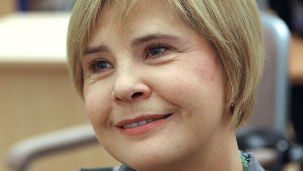 Актриса Татьяна Догилева на церемонии вручения членских билетов первым членам КиноСоюза в Малом Зале Международного Университета Актриса Татьяна Догилева на церемонии вручения членских билетов первым членам КиноСоюза в Малом Зале Международного Университета