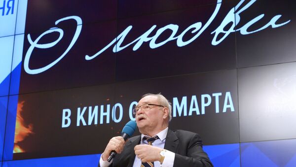 Режиссер и автор сценария Владимир Бортко на пресс-конференции съемочной группы и актеров фильма О любви в международном мультимедийном пресс-центре МИА Россия сегодня Режиссер и автор сценария Владимир Бортко на пресс-конференции съемочной группы и актеров фильма О любви в международном мультимедийном пресс-центре МИА Россия сегодня