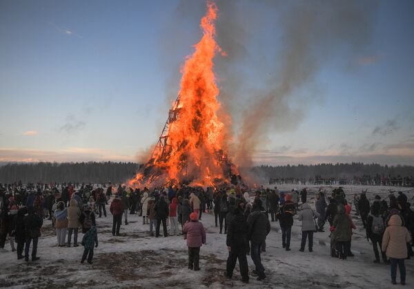 Празднование Масленицы в Никола-Ленивце Празднование Масленицы в Никола-Ленивце