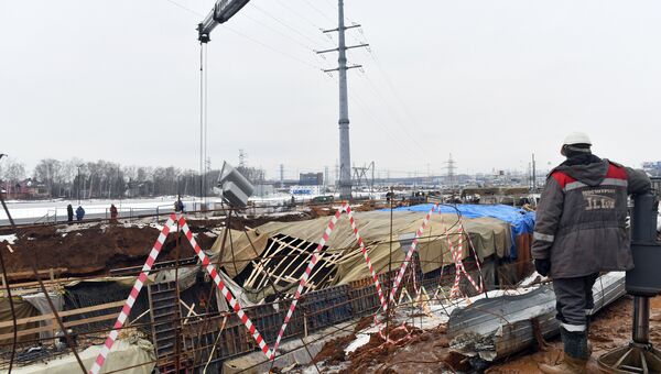 Место обрушения тоннеля на Калужском шоссе в Новой Москве Место обрушения тоннеля на Калужском шоссе в Новой Москве