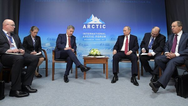Беседа президента РФ Владимира Путина с президентом Финляндии Саули Ниинистё. 30 марта 2017 Беседа президента РФ Владимира Путина с президентом Финляндии Саули Ниинистё. 30 марта 2017