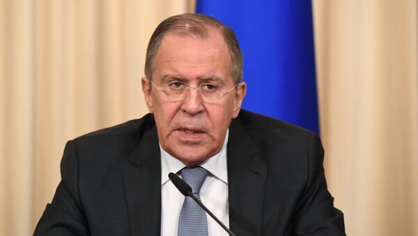 Сергей Лавров во время совместной пресс-конференции с Федерикой Могерини. 24 апреля 2017 Сергей Лавров во время совместной пресс-конференции с Федерикой Могерини. 24 апреля 2017
