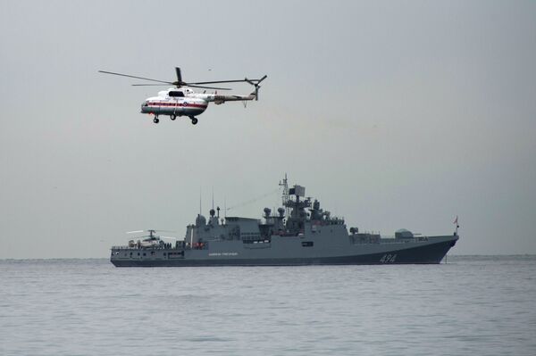 Сторожевой корабль Адмирал Григорович у побережья Черного моря Сторожевой корабль Адмирал Григорович у побережья Черного моря