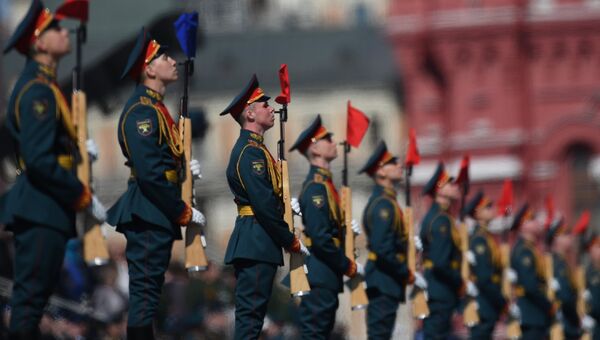Военнослужащие на генеральной репетиции военного парада в Москве, посвящённого 72-й годовщине Победы в Великой Отечественной войне Военнослужащие на генеральной репетиции военного парада в Москве, посвящённого 72-й годовщине Победы в Великой Отечественной войне