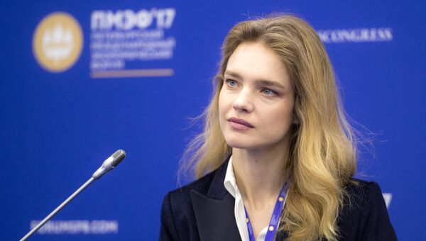 Основатель Фонда Обнаженные сердца, посол чемпионата мира-2018 Наталья Водянова на панельной сессии Экономика спорта: эффективное сотрудничество государства, медиа и бизнеса в преддверии ЧМ-2018 в рамках Санкт-Петербургского международного экономического форума 2017 Основатель Фонда Обнаженные сердца, посол чемпионата мира-2018 Наталья Водянова на панельной сессии Экономика спорта: эффективное сотрудничество государства, медиа и бизнеса в преддверии ЧМ-2018 в рамках Санкт-Петербургского международного экономического форума 2017