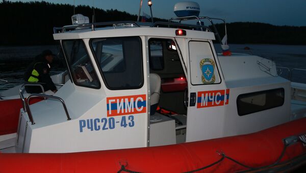 Работы по поиску и спасению людей на акватории Ладожского озера. 20 июня 2017 Работы по поиску и спасению людей на акватории Ладожского озера. 20 июня 2017