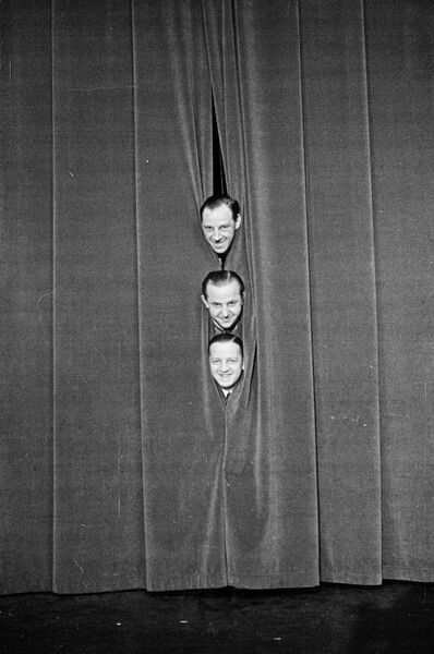 Выставка Братья Хенкины: открытие. Люди Ленинграда и Берлина 1920—1930-х годов в Эрмитаже Выставка Братья Хенкины: открытие. Люди Ленинграда и Берлина 1920—1930-х годов в Эрмитаже