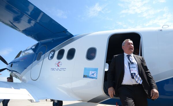 Дмитрий Рогозин на Международном авиационно-космическом салоне МАКС-2017 Дмитрий Рогозин на Международном авиационно-космическом салоне МАКС-2017