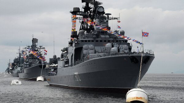 Большой противолодочный корабль Адмирал Виноградов во время парада кораблей, посвященного Дню Военно-морского флота России, во Владивостоке. 30 июля 2017 Большой противолодочный корабль Адмирал Виноградов во время парада кораблей, посвященного Дню Военно-морского флота России, во Владивостоке. 30 июля 2017