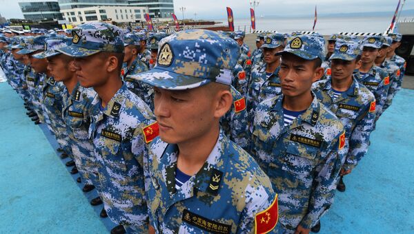 Военнослужащие КНР на церемонии открытия конкурса Морской десант. Архивное фото Военнослужащие КНР на церемонии открытия конкурса Морской десант. Архивное фото