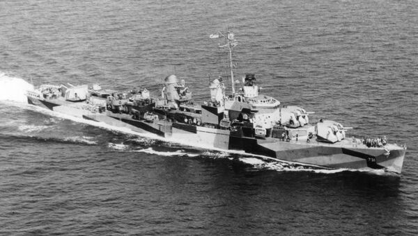 Эсминец ВМС США Maddox. 1964 год Эсминец ВМС США Maddox. 1964 год