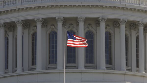 Капитолий, здание в Вашингтоне, где заседает конгресс США. Архивное фото Капитолий, здание в Вашингтоне, где заседает конгресс США. Архивное фото