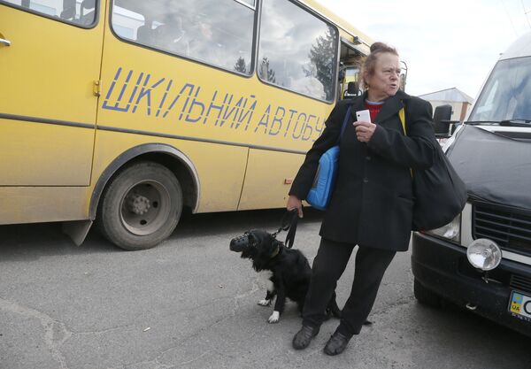Во время эвакуации населения в городе Калиновка в 20 км от места взрыва боеприпасов. 27 сентября 2017 Во время эвакуации населения в городе Калиновка в 20 км от места взрыва боеприпасов. 27 сентября 2017
