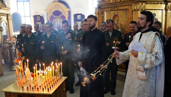 Панихида по погибшему в Сирии генерал-лейтенанту Валерию Асапову в Храме Покрова Пресвятой Богородицы в Уссурийске. 27 сентября 2017 Панихида по погибшему в Сирии генерал-лейтенанту Валерию Асапову в Храме Покрова Пресвятой Богородицы в Уссурийске. 27 сентября 2017