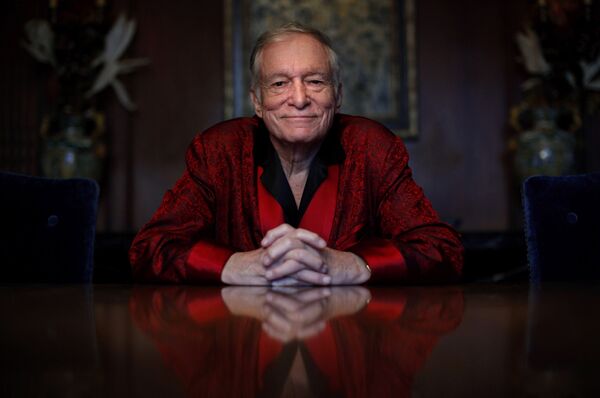 Хью Хефнер в Особняке Playboy в Лос-Анджелесе. 4 ноября 2010 Хью Хефнер в Особняке Playboy в Лос-Анджелесе. 4 ноября 2010