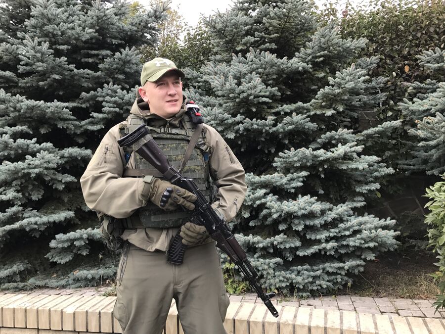 Командир отделения разведывательно-штурмового батальона Родион Граф-Сафонов, позывной Граф Командир отделения разведывательно-штурмового батальона Родион Граф-Сафонов, позывной Граф