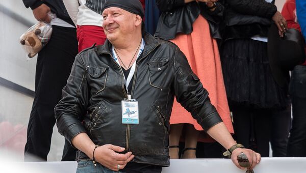 Актер Дмитрий Марьянов на ежегодной благотворительной акции Стань Первым! в Московской области Актер Дмитрий Марьянов на ежегодной благотворительной акции Стань Первым! в Московской области