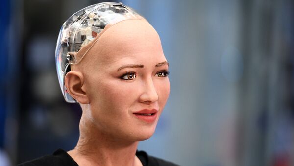 Человекоподобный робот София, разработанный специалистом фирмы Hanson Robotics Дэвидом Хэнсоном на международном форуме Открытые инновации - 2017 в Москве Человекоподобный робот София, разработанный специалистом фирмы Hanson Robotics Дэвидом Хэнсоном на международном форуме Открытые инновации - 2017 в Москве