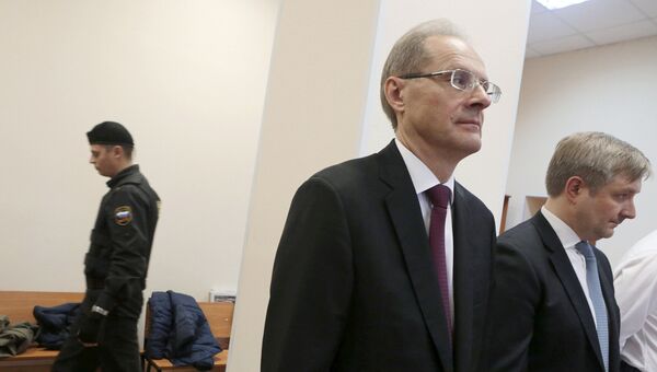 Бывший губернатор Новосибирской области Василий Юрченко в Центральном районном суде Новосибирска во время оглашения приговора Бывший губернатор Новосибирской области Василий Юрченко в Центральном районном суде Новосибирска во время оглашения приговора