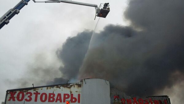 На месте пожара на рынке Атлант-Сити в Ростове-на-Дону. 22 октября 2017 На месте пожара на рынке Атлант-Сити в Ростове-на-Дону. 22 октября 2017