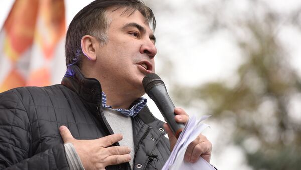 Михаил Саакашвили выступает на вече у здания Верховной рады в Киеве. Октябрь 2017 Михаил Саакашвили выступает на вече у здания Верховной рады в Киеве. Октябрь 2017