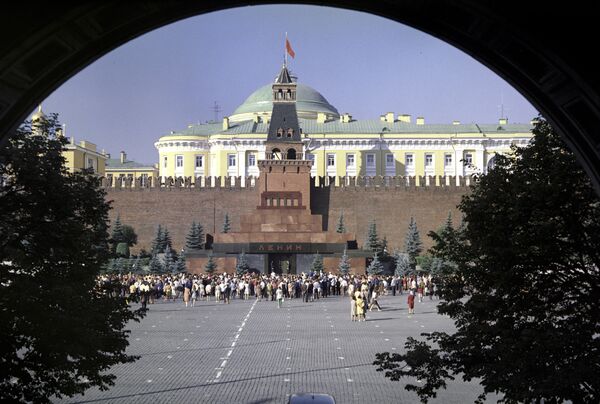 Красная площадь. Мавзолей В. И. Ленина Красная площадь. Мавзолей В. И. Ленина