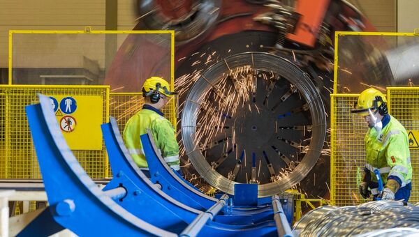Производство труб для строительства газопроводаСеверный поток – 2. Архивное фото Производство труб для строительства газопроводаСеверный поток – 2. Архивное фото
