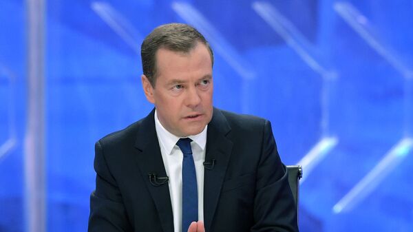 Председатель правительства РФ Дмитрий Медведев во время интервью российским телеканалам. 30 ноября 2017 Председатель правительства РФ Дмитрий Медведев во время интервью российским телеканалам. 30 ноября 2017