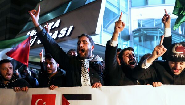 Акция протеста у посольства США в Анкаре. 6 декабря 2017 год Акция протеста у посольства США в Анкаре. 6 декабря 2017 год