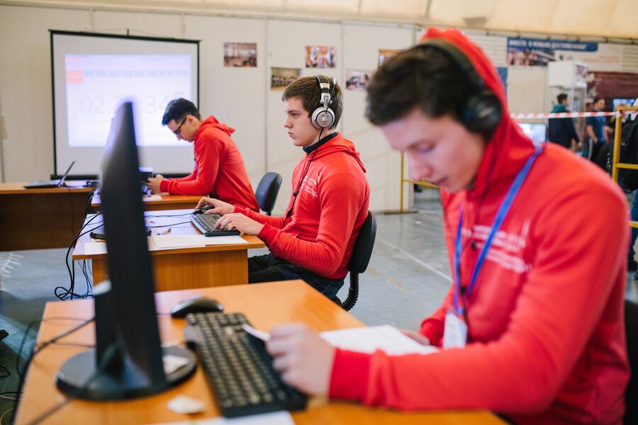 Участники II регионального чемпионата Молодые профессионалы (WorldSkills Russia) в Ивановской области. Иваново, 2017 г. Участники II регионального чемпионата Молодые профессионалы (WorldSkills Russia) в Ивановской области. Иваново, 2017 г.